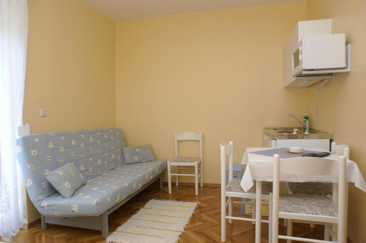 Apartments With A Parking Space Vodice - 4172 Room photo